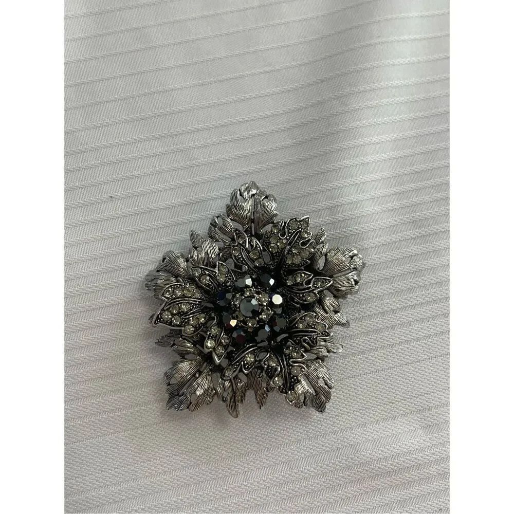 SNK Rhinestone Brooch Signed Rare